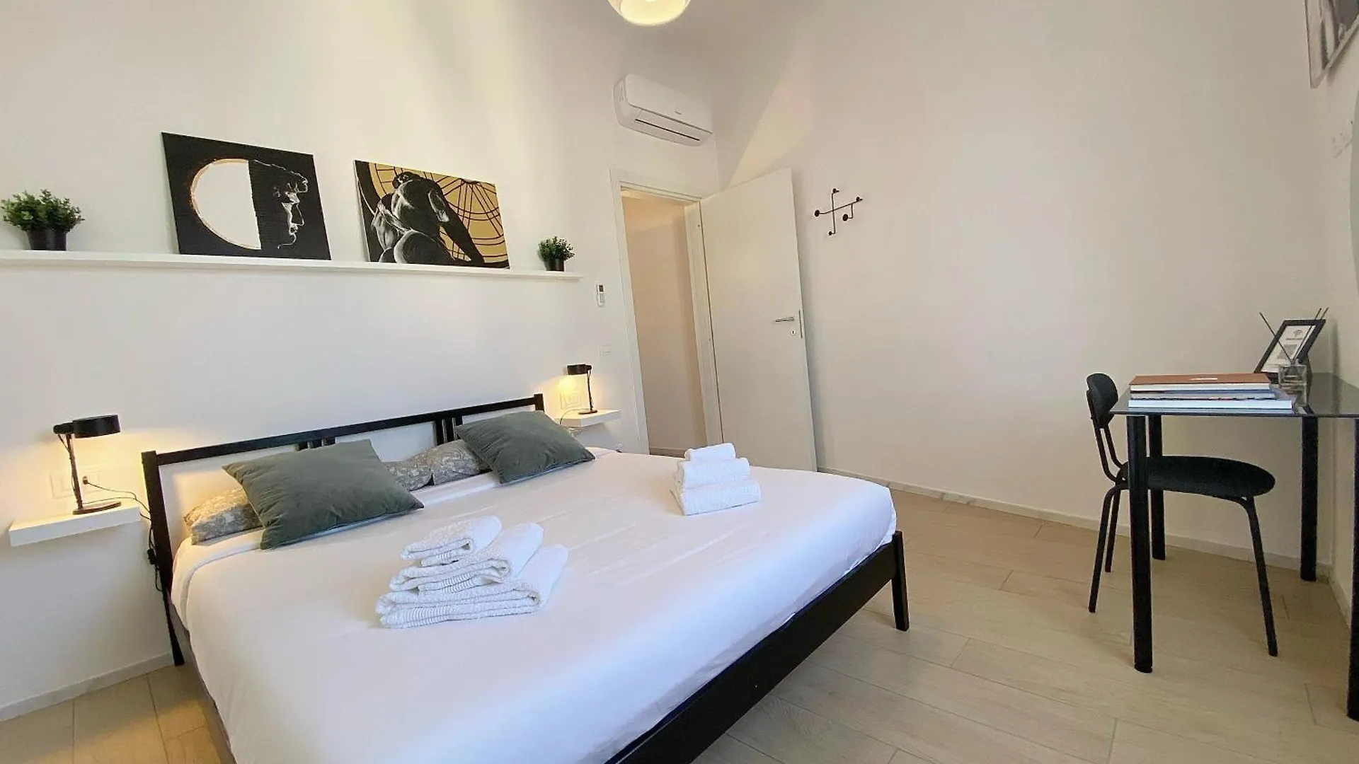 Florence Apartment 10 Min Dal Centro-50 Mt Tram 0*,  Italy