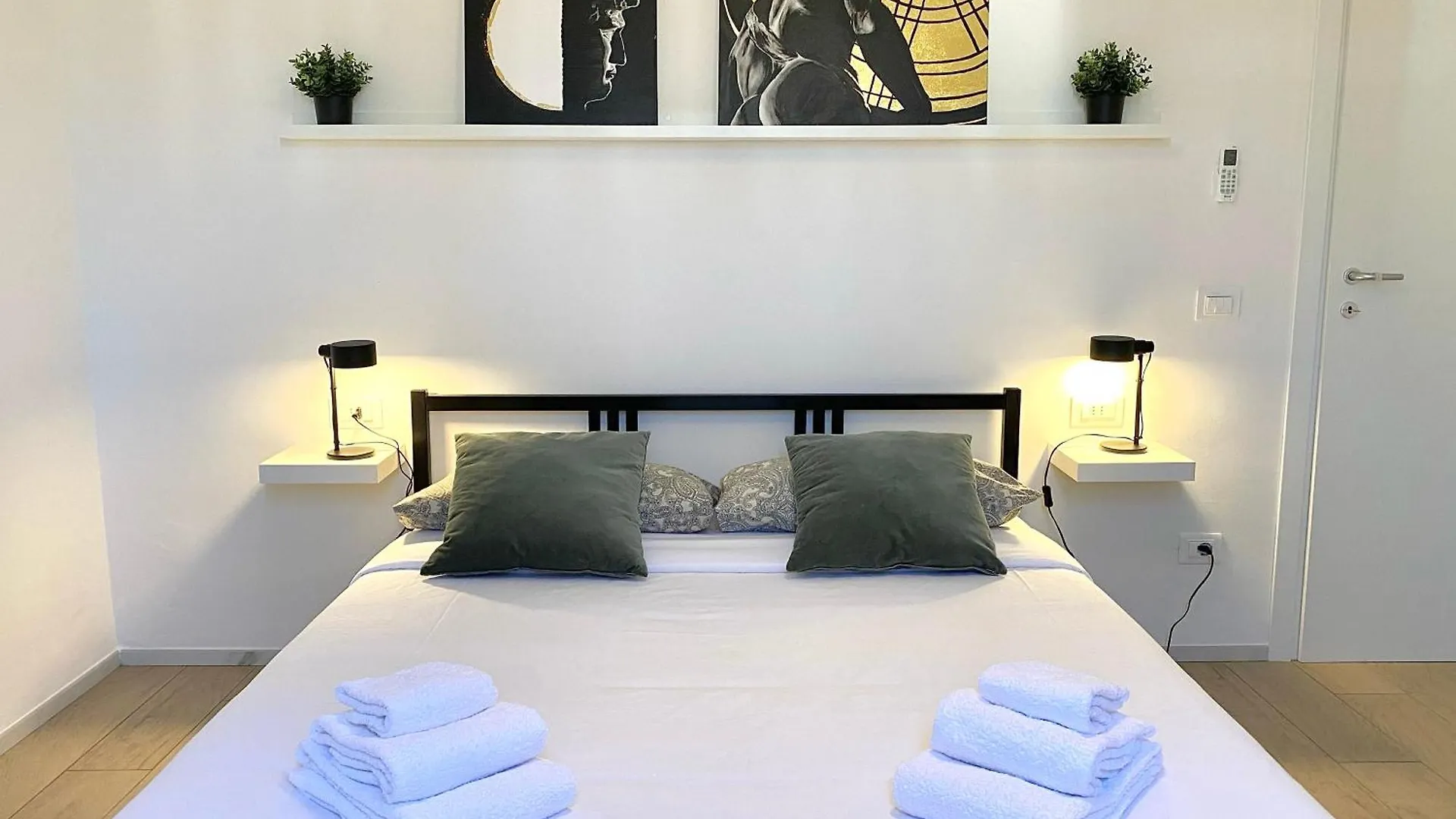 Florence Apartment 10 Min Dal Centro-50 Mt Tram 0*,  Italy